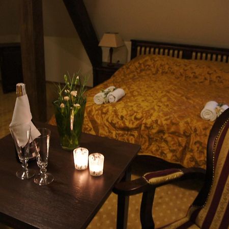 Hotel Dworska Elektrownia Kędzierzyn-Koźle Pokoj fotografie