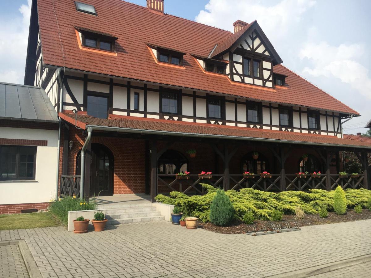 Hotel Dworska Elektrownia Kędzierzyn-Koźle Exteriér fotografie