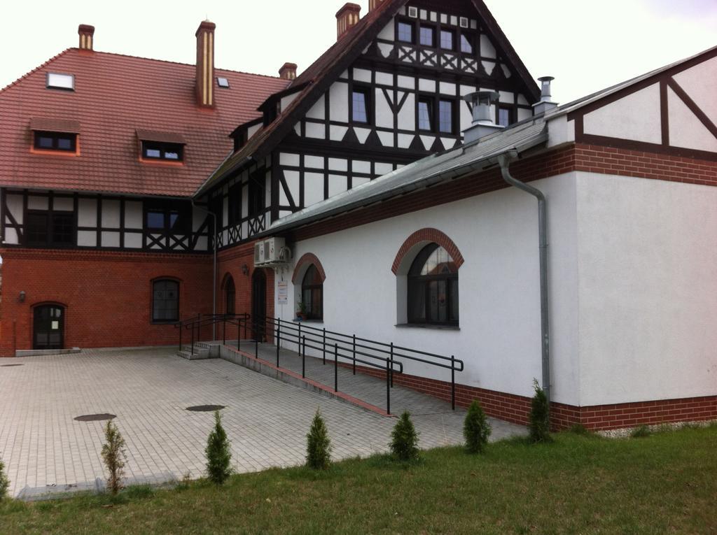 Hotel Dworska Elektrownia Kędzierzyn-Koźle Exteriér fotografie